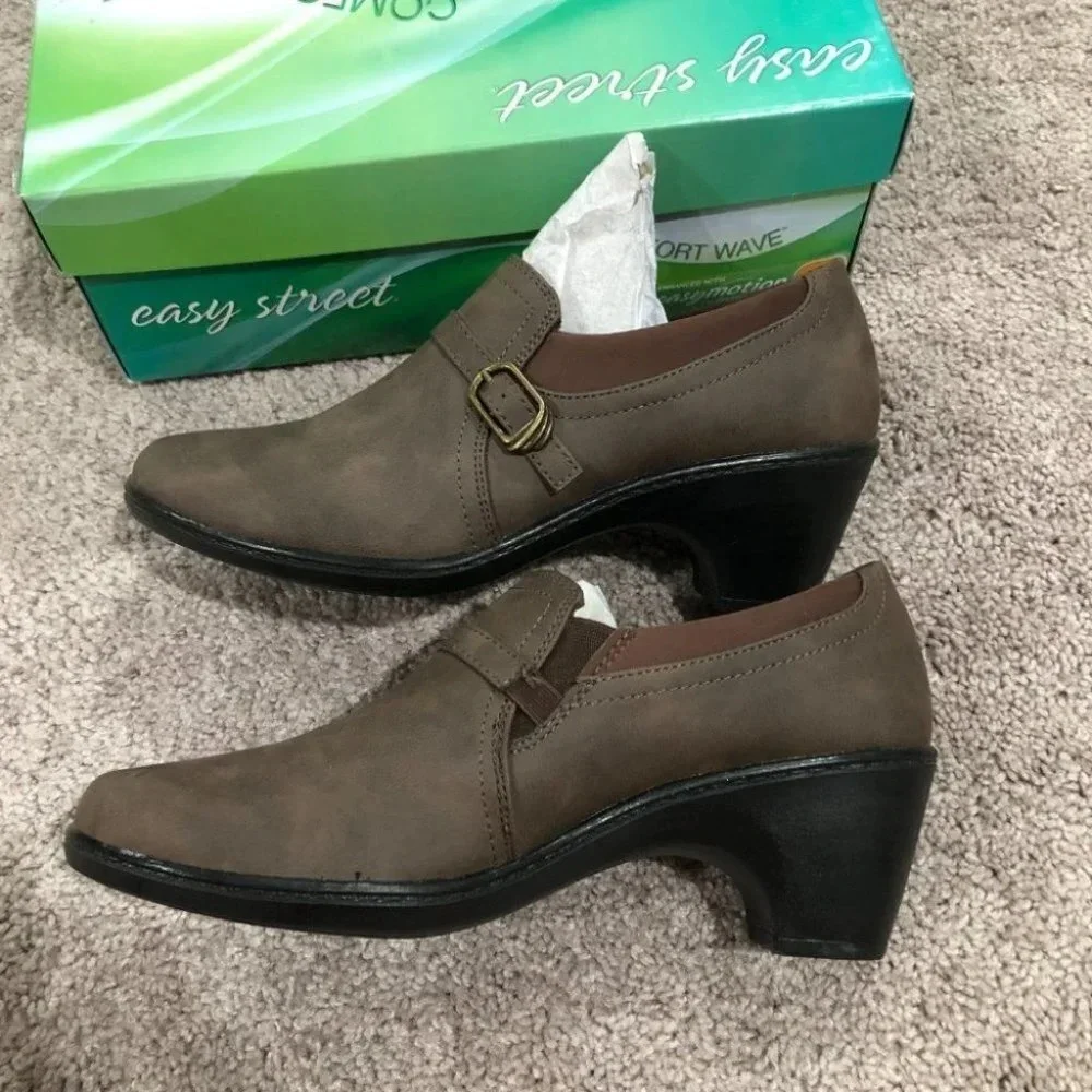 Easy Street Tawny Shooties heeled shoe‎ booties Size 10